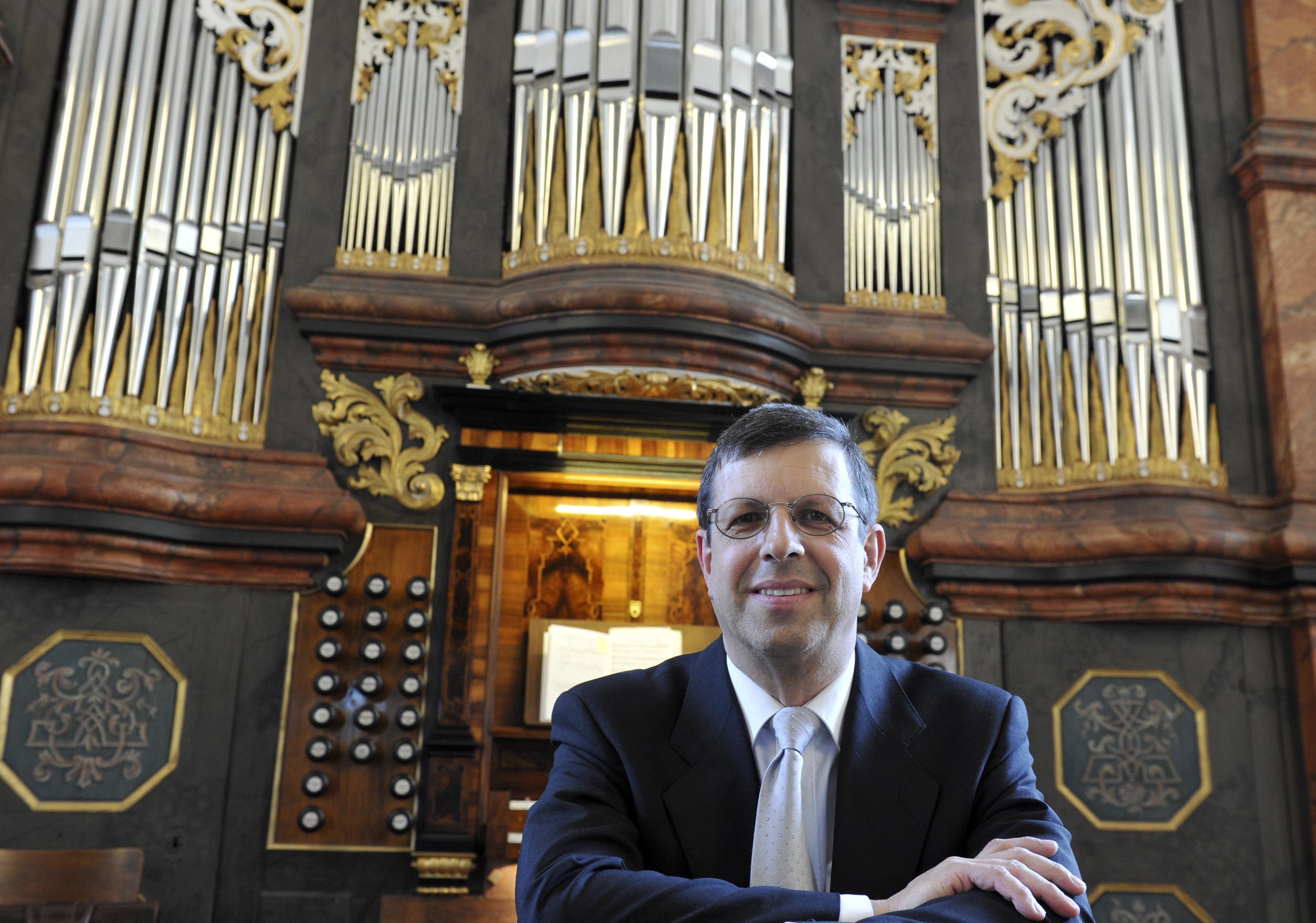 Reiner Gaar an der Köhler-Orgel Suhl